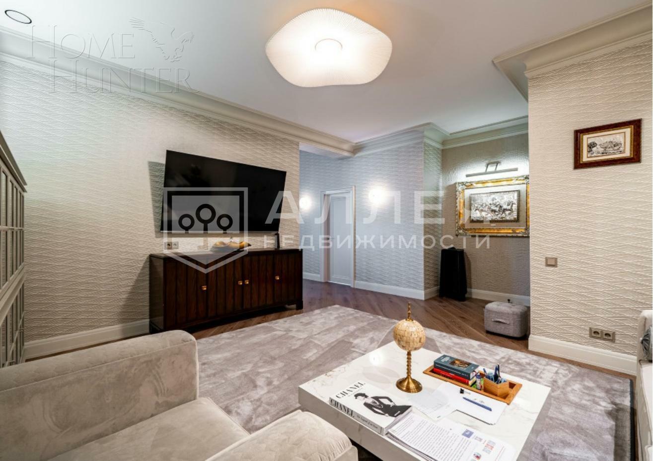 3-этажный коттедж 327 м² с отделкой