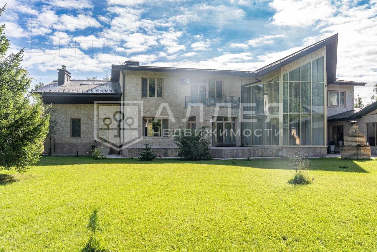2-этажный коттедж 1 300 м² с отделкой