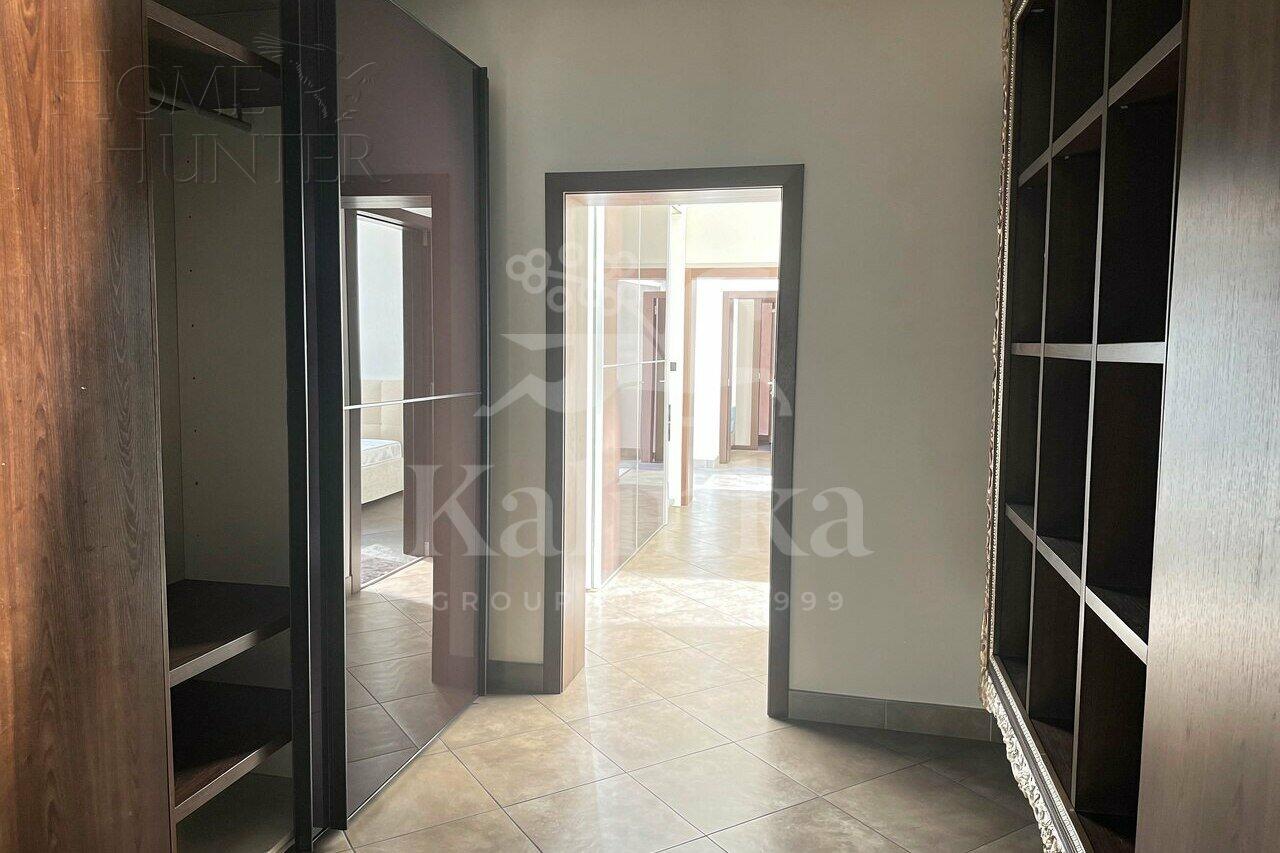 4-КОМН. КВАРТИРА С ОТДЕЛКОЙ 210.6 М² НА 2 ЭТАЖЕ