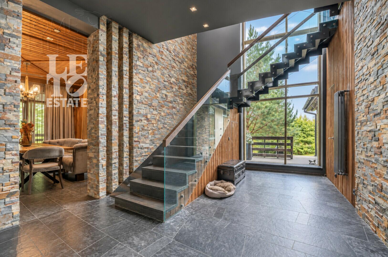 1-этажный коттедж 700 м² с отделкой