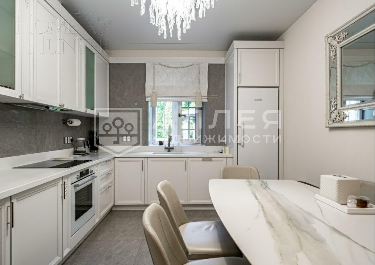 3-этажный коттедж 327 м² с отделкой