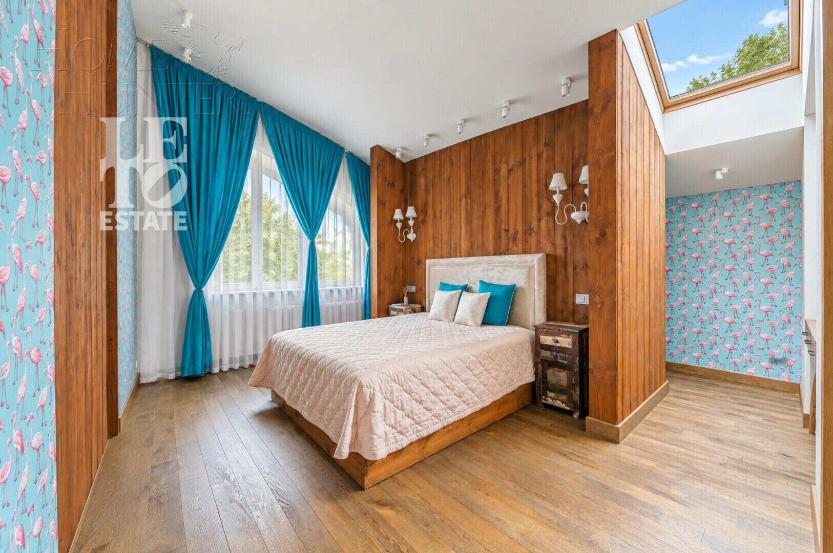 1-этажный коттедж 700 м² с отделкой