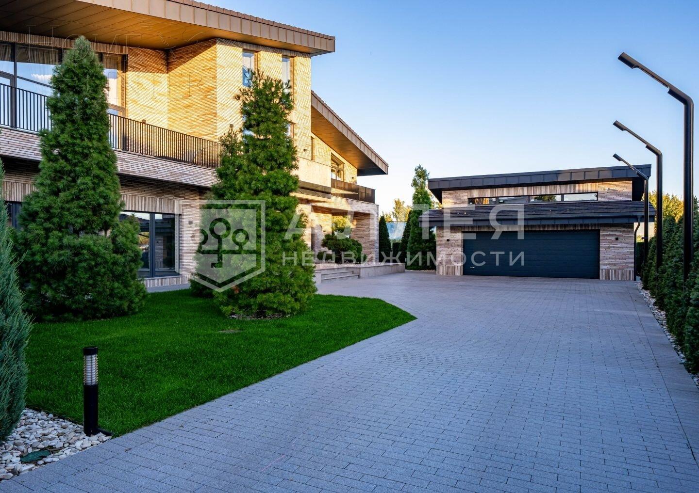 2-этажный коттедж 1 475 м² с отделкой