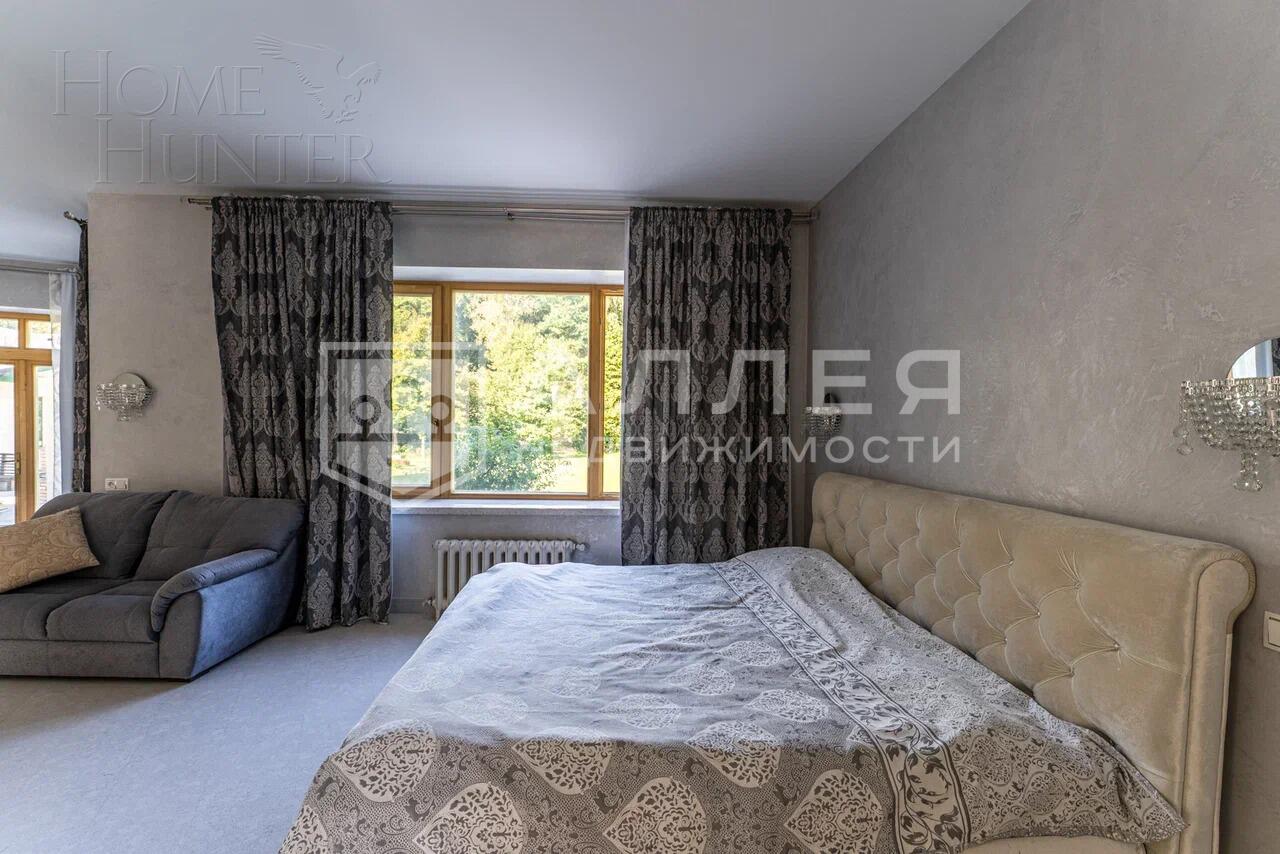2-этажный коттедж 1 300 м² с отделкой