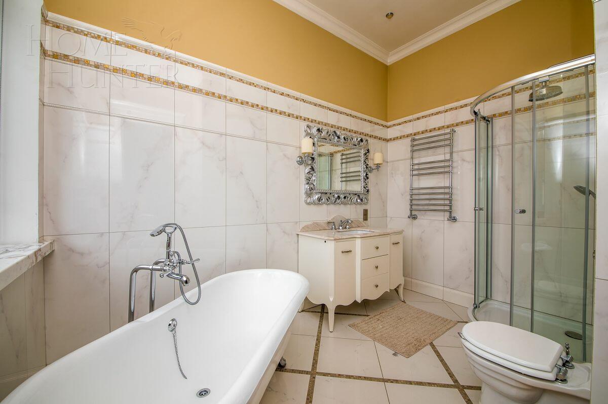 2-этажный коттедж 985 м² с отделкой