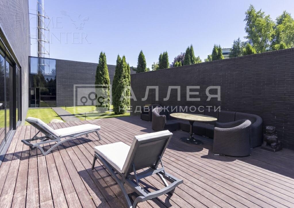 3-этажный коттедж 2 300 м² с отделкой