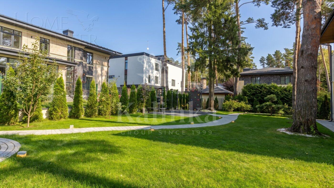 2-этажный коттедж 210 м² с отделкой