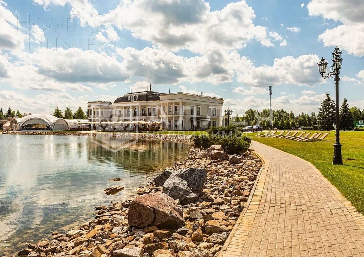 2-этажный коттедж 1 475 м² с отделкой
