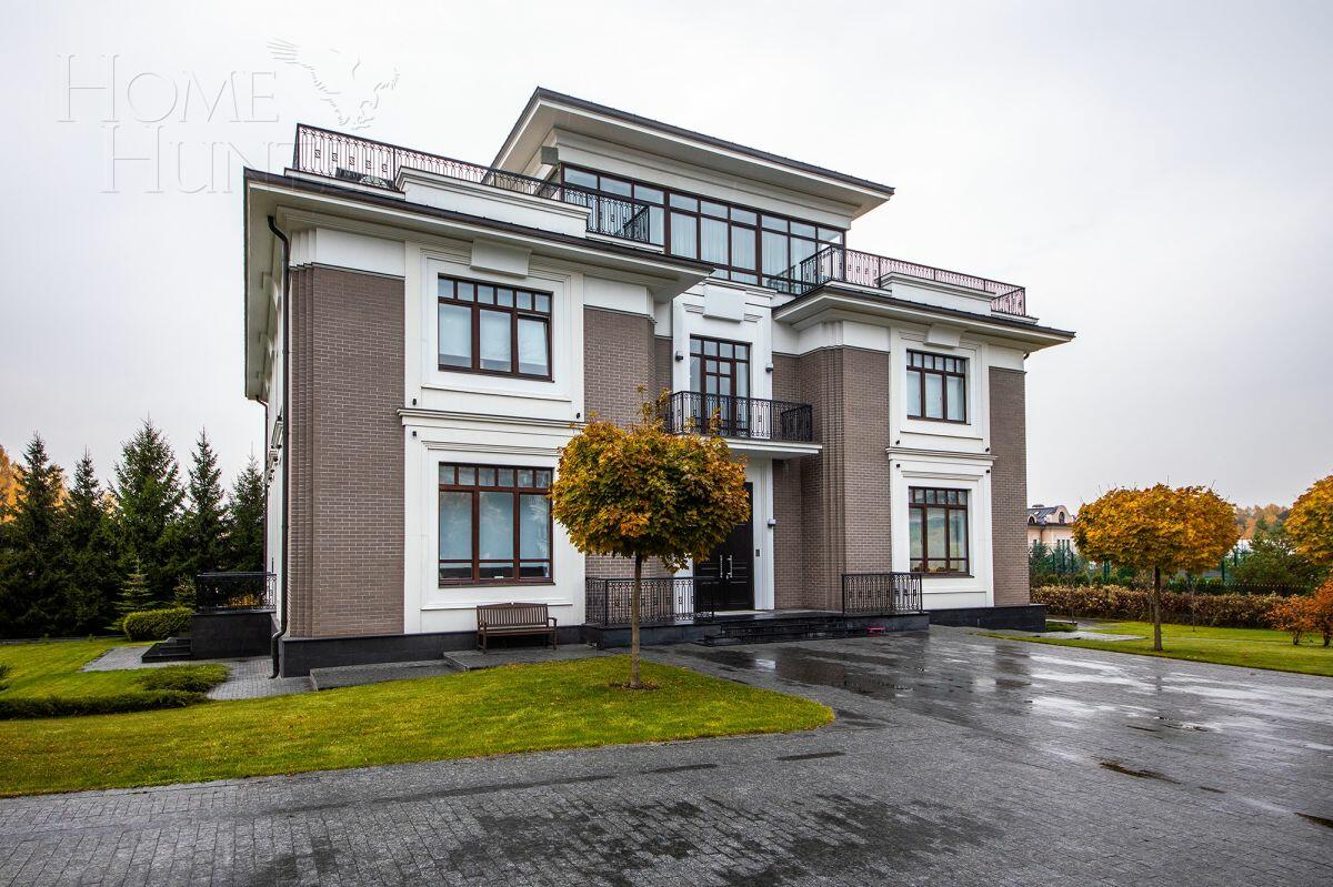 2-этажный коттедж 985 м² с отделкой