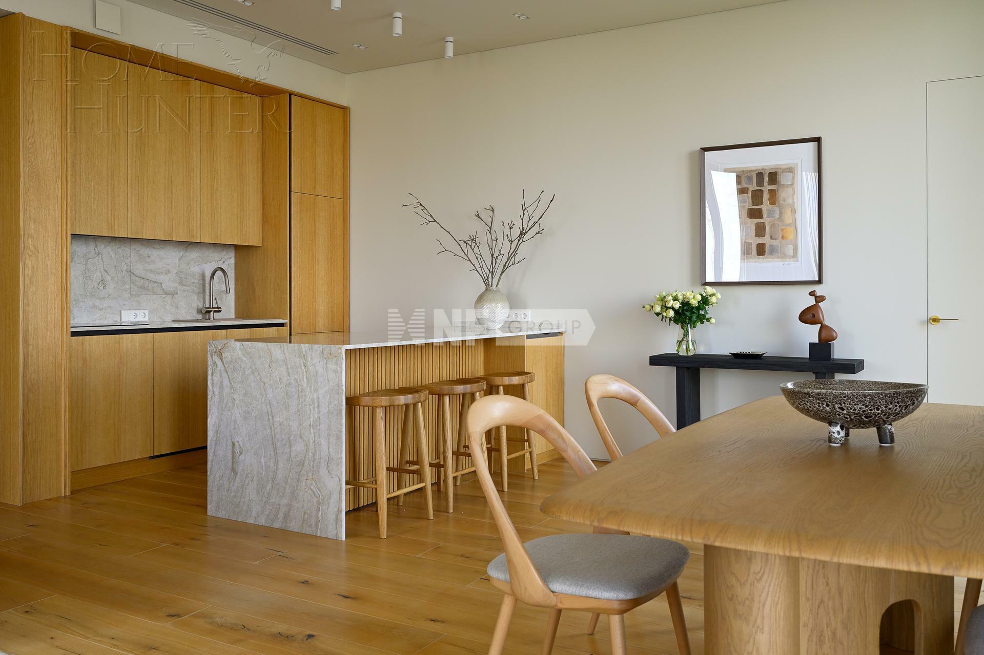 4-КОМН. КВАРТИРА С ОТДЕЛКОЙ 152.4 М² НА 9 ЭТАЖЕ