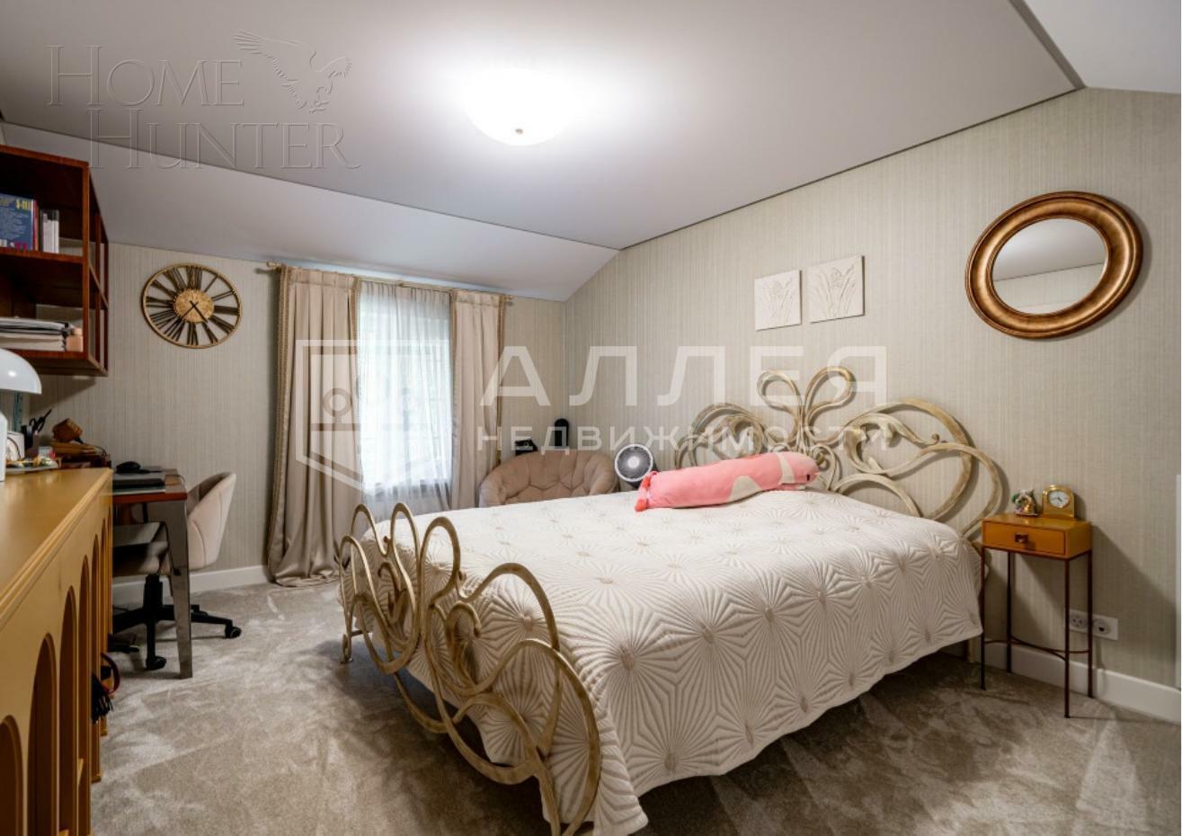 3-этажный коттедж 327 м² с отделкой