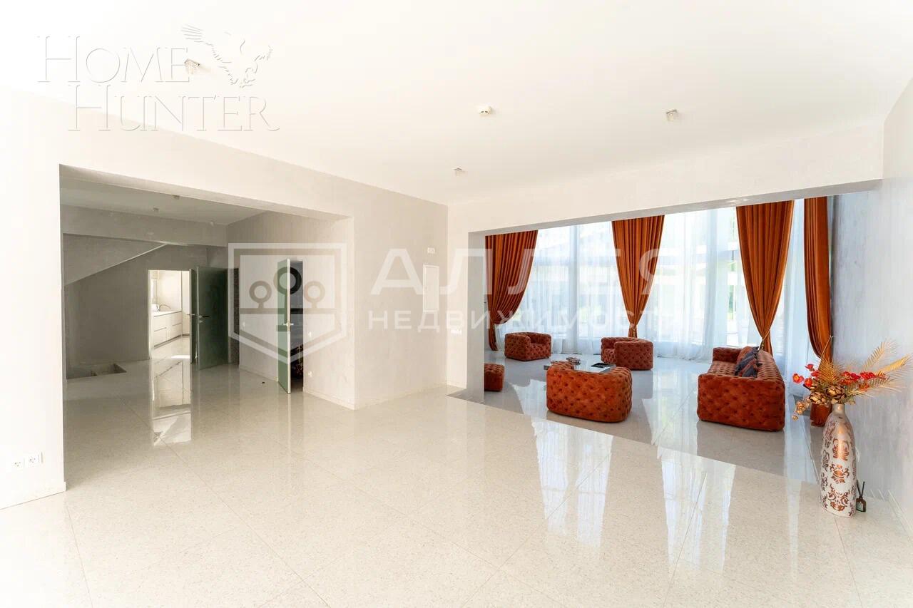 2-этажный коттедж 1 300 м² с отделкой