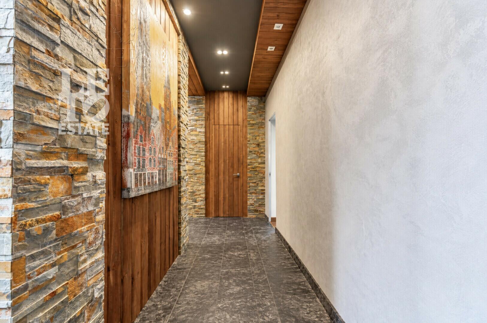 1-этажный коттедж 700 м² с отделкой