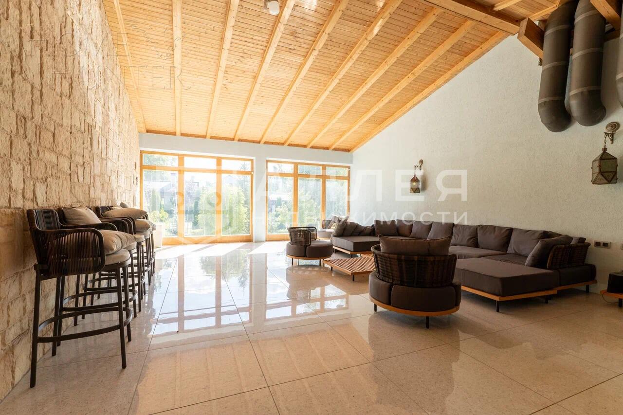 2-этажный коттедж 1 300 м² с отделкой