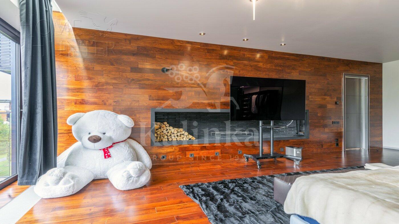 3-этажный коттедж 2 300 м² с отделкой