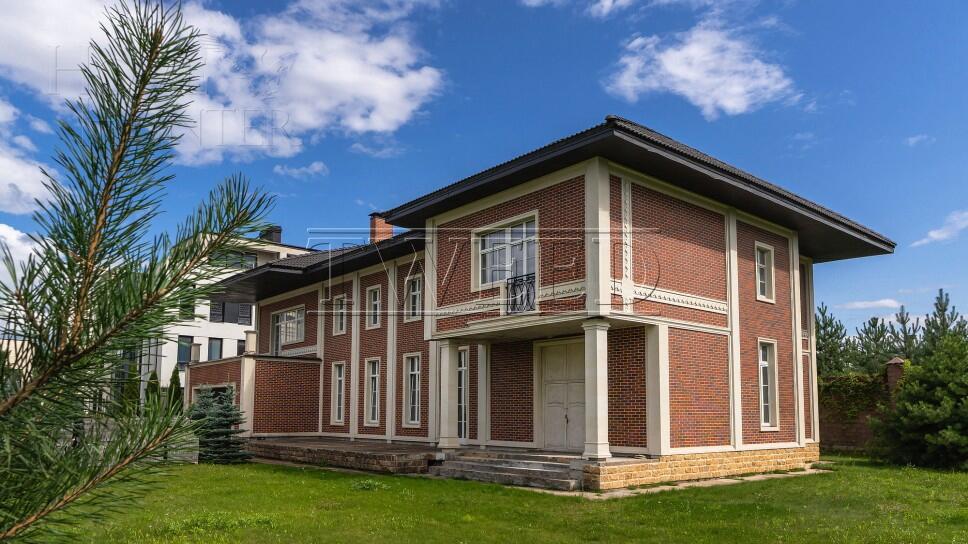 2-этажный коттедж 542.2 м² без отделки