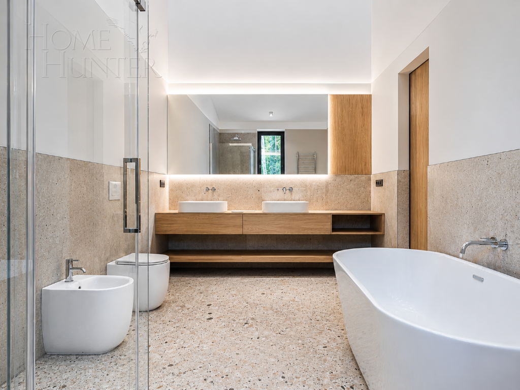 2-этажный коттедж 750 м² с отделкой
