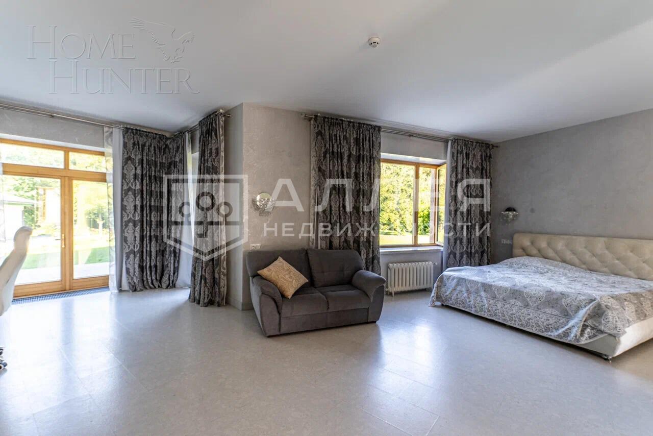 2-этажный коттедж 1 300 м² с отделкой