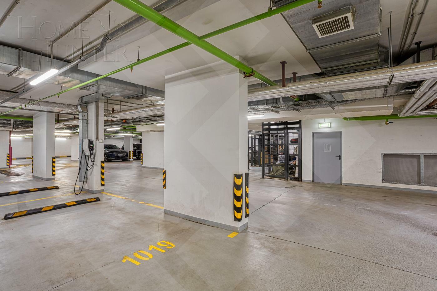 4-КОМН. ПЕНТХАУС С ОТДЕЛКОЙ 242 М² НА 22 ЭТАЖЕ