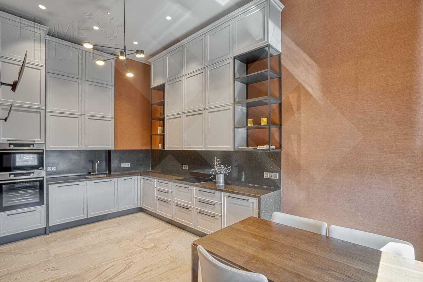 4-КОМН. ПЕНТХАУС С ОТДЕЛКОЙ 242 М² НА 22 ЭТАЖЕ