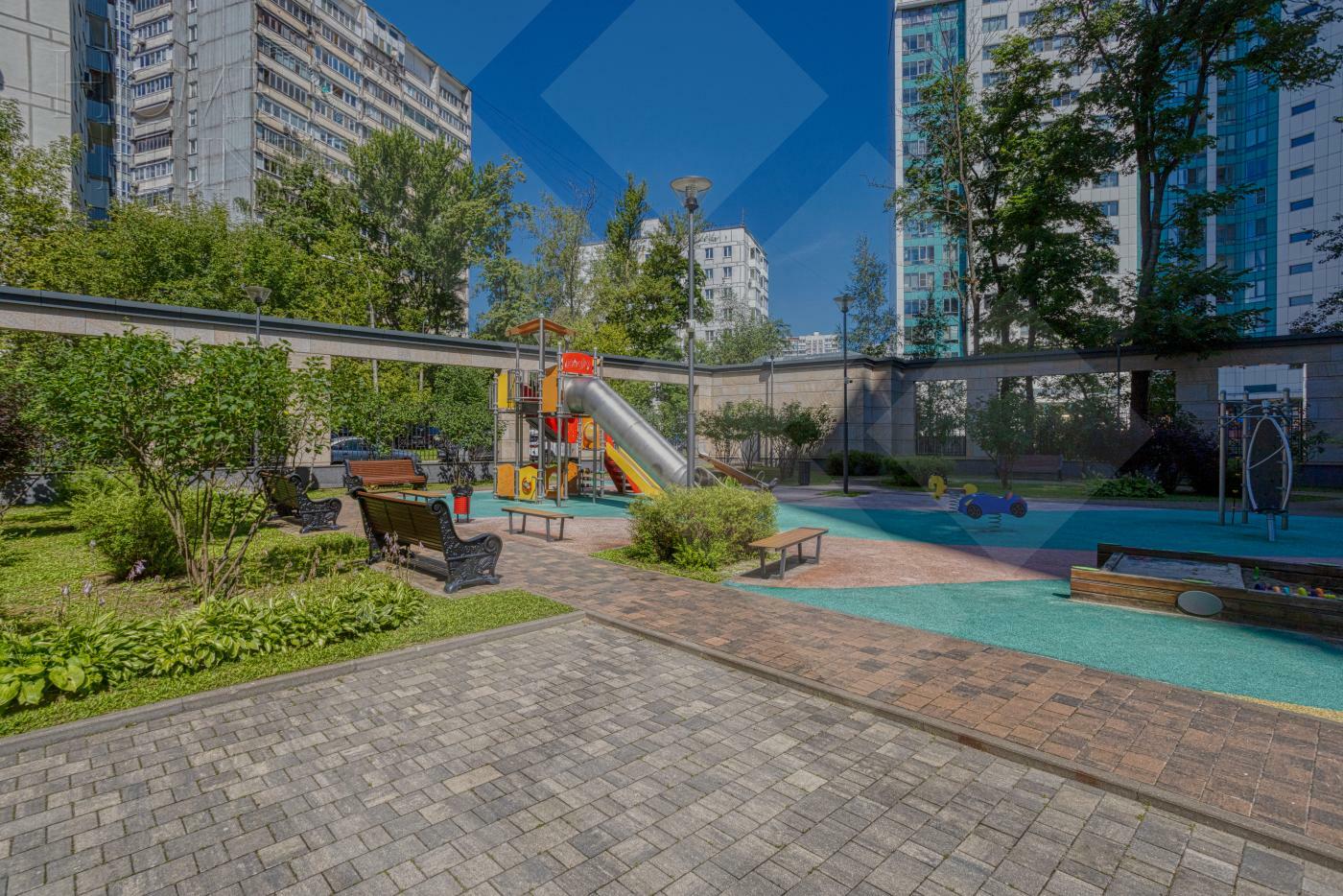 4-КОМН. ПЕНТХАУС С ОТДЕЛКОЙ 242 М² НА 22 ЭТАЖЕ