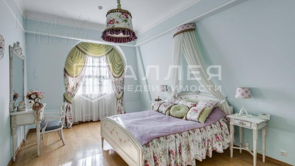 4-этажный коттедж 776 м² с отделкой