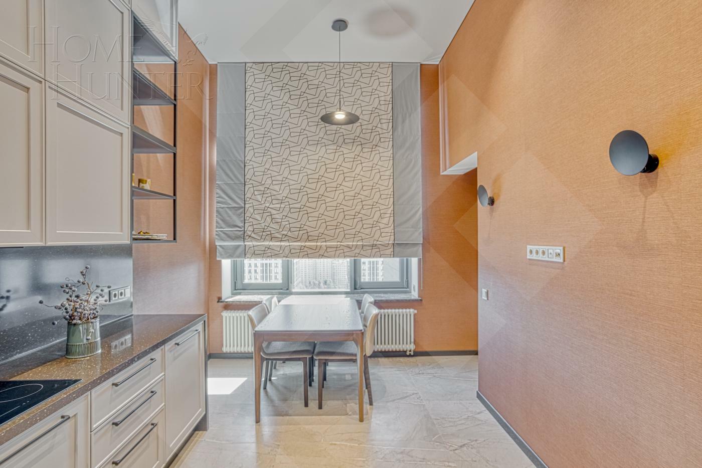 4-КОМН. ПЕНТХАУС С ОТДЕЛКОЙ 242 М² НА 22 ЭТАЖЕ