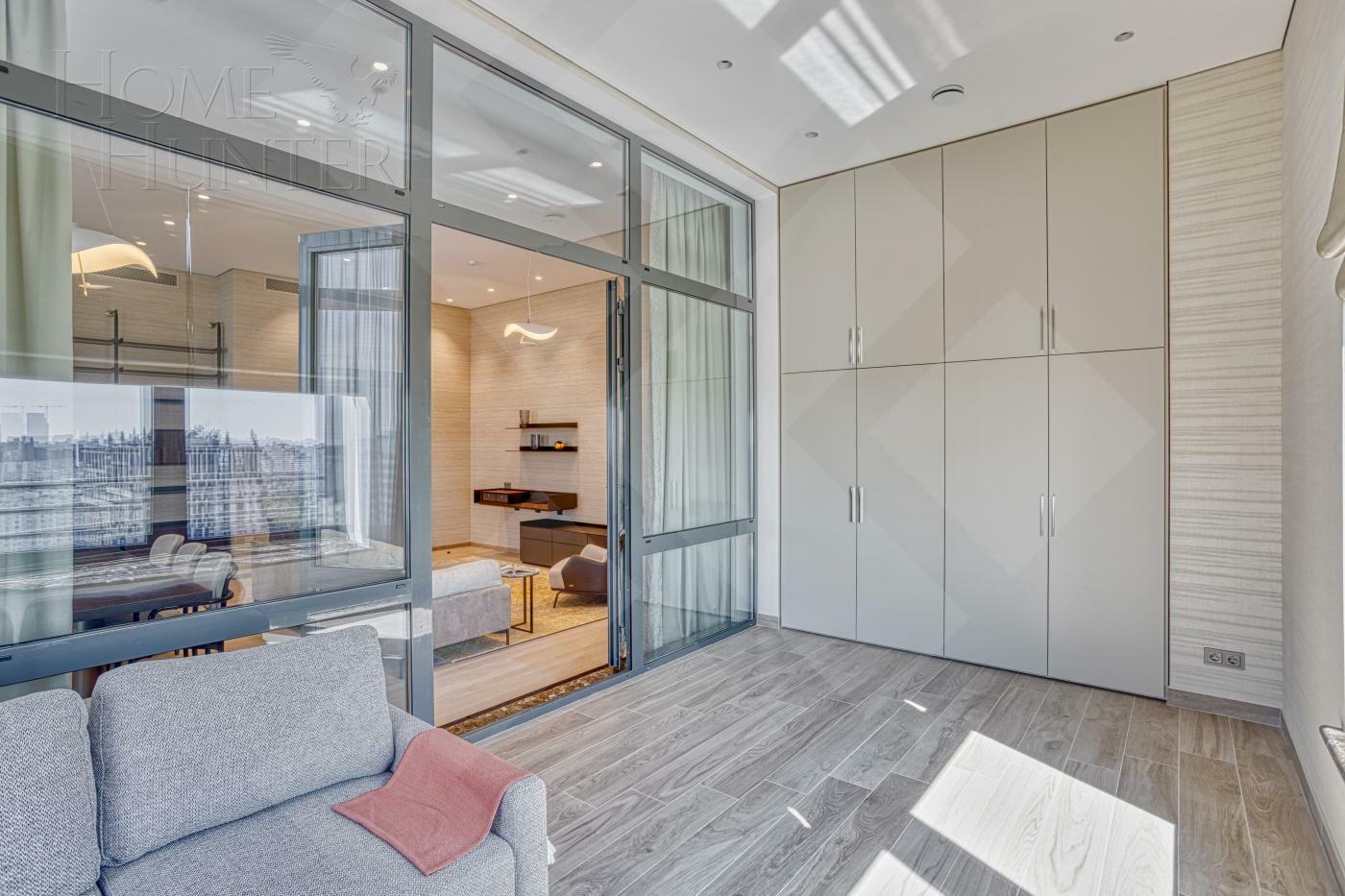 4-КОМН. ПЕНТХАУС С ОТДЕЛКОЙ 242 М² НА 22 ЭТАЖЕ