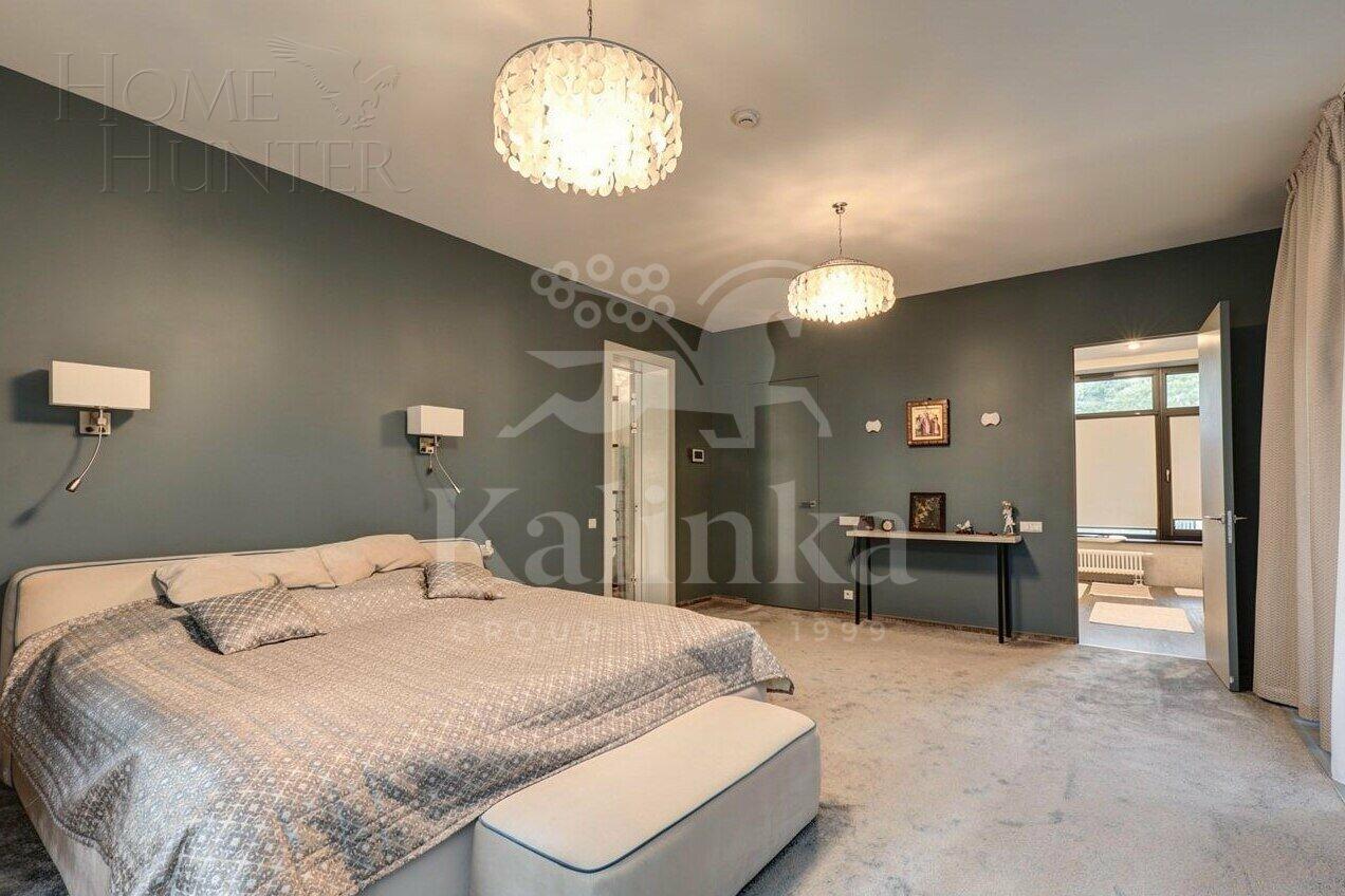 2-этажный коттедж 569.8 м² с отделкой