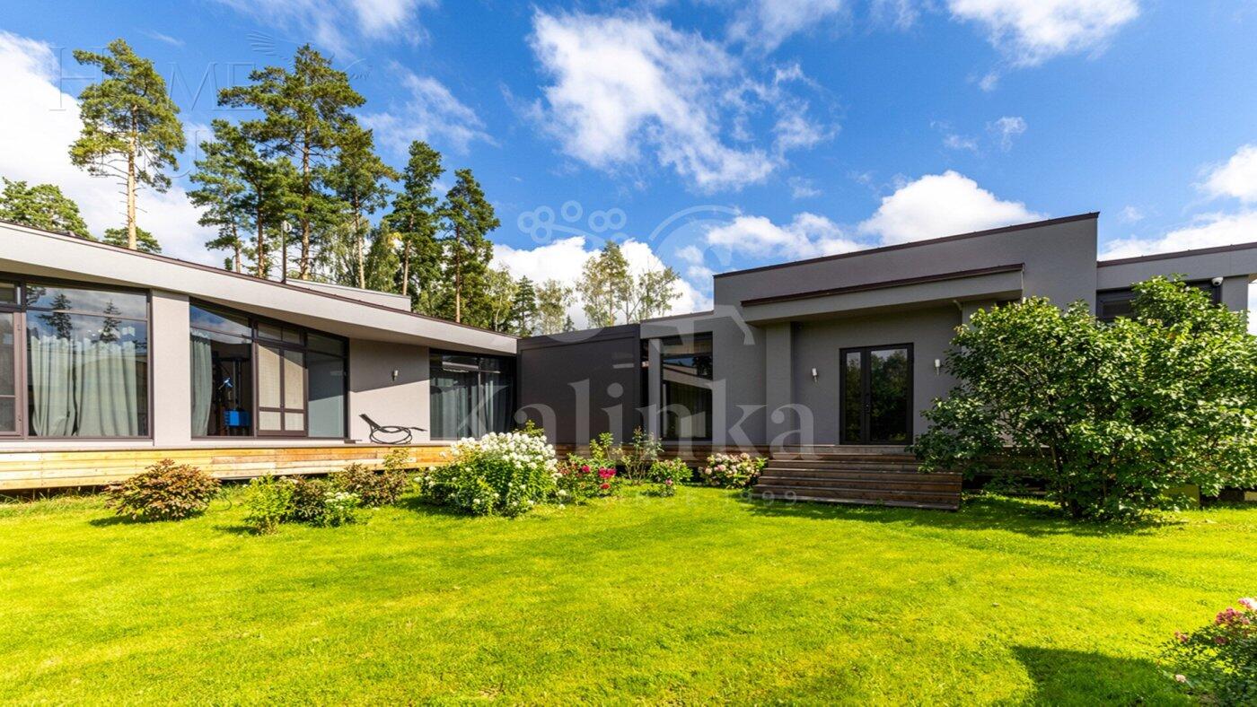 1-этажный коттедж 700 м² с отделкой