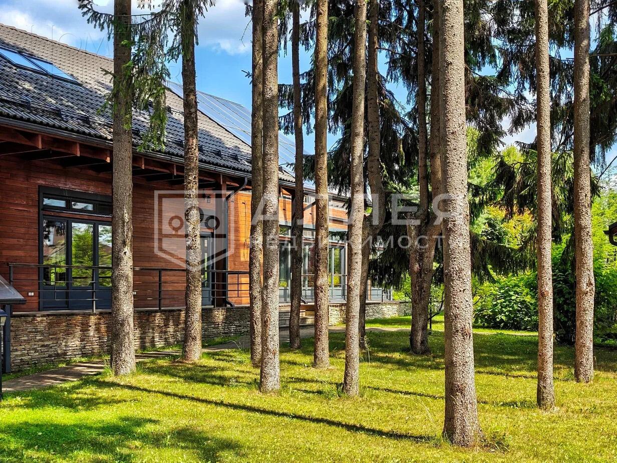 2-этажный коттедж 750 м² с отделкой