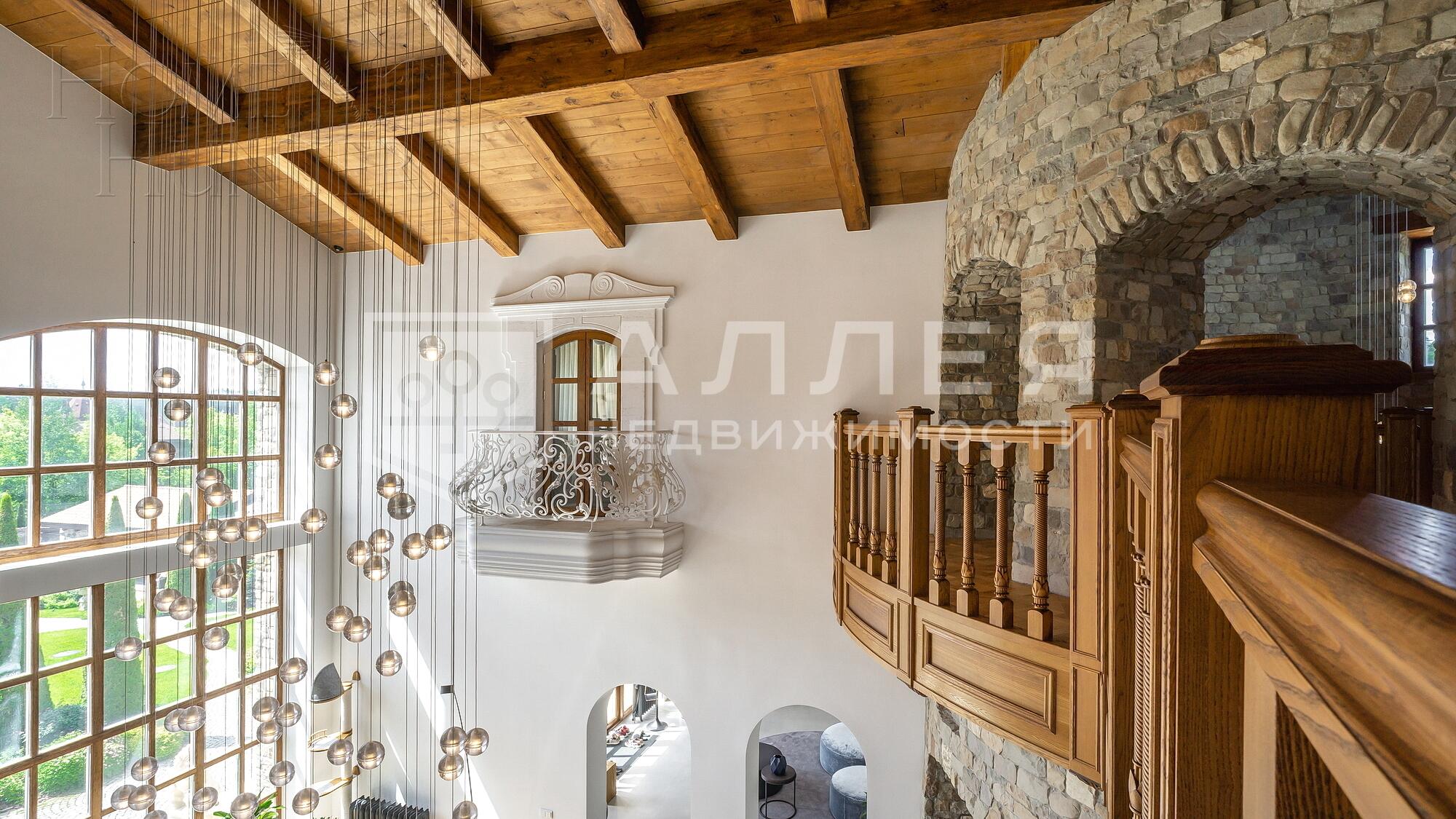 2-этажный коттедж 1 500 м² с отделкой
