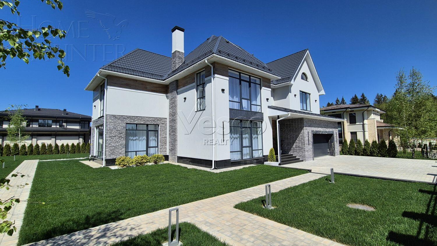 3-этажный коттедж 600 м² с отделкой