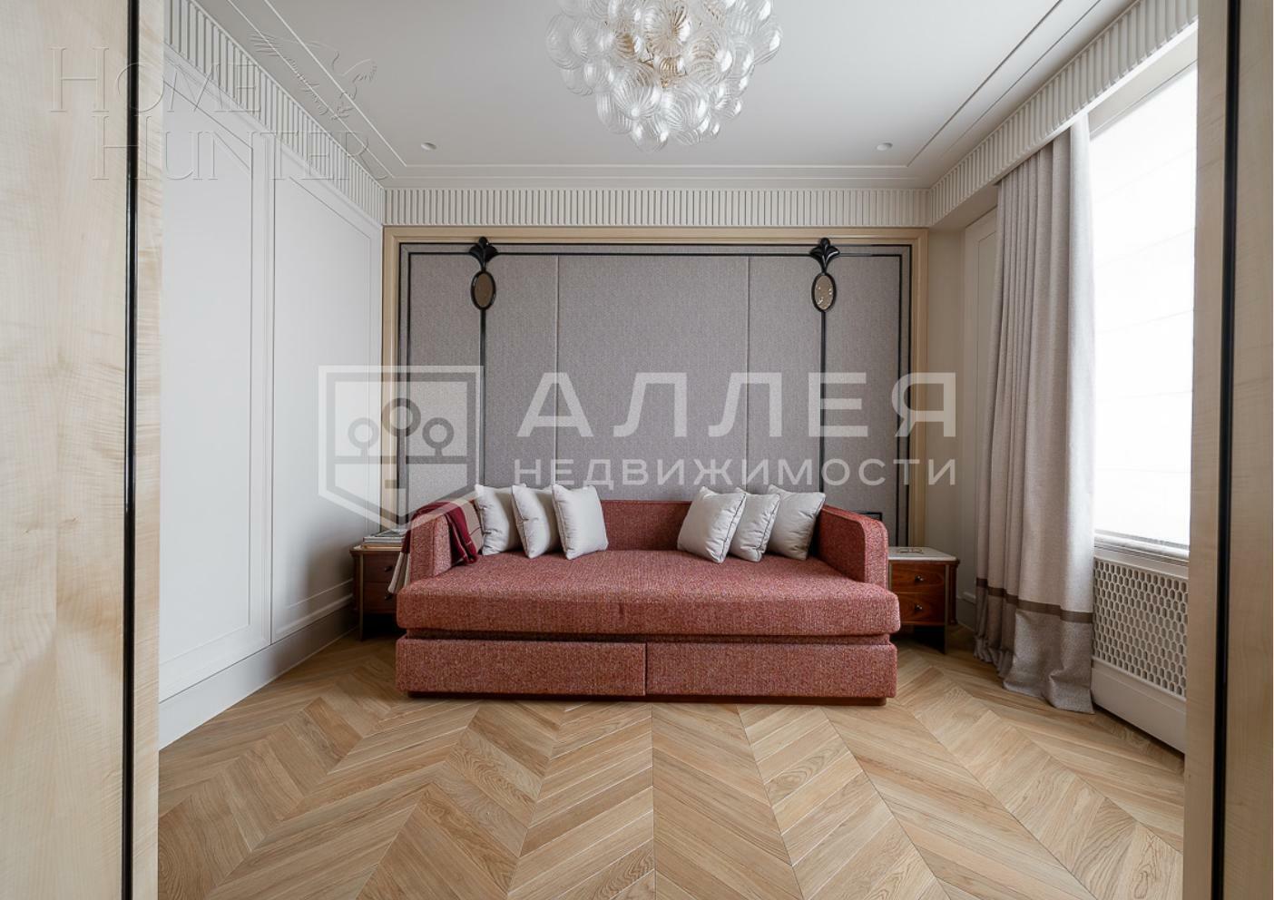 3-этажный коттедж 1 000 м² с отделкой