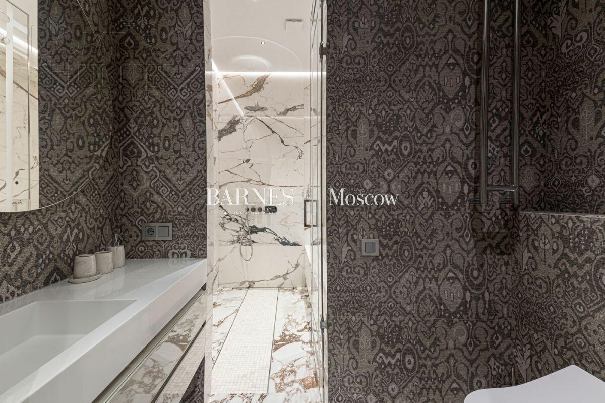 4-КОМН. АПАРТАМЕНТЫ С ОТДЕЛКОЙ 130 М² НА 3 ЭТАЖЕ