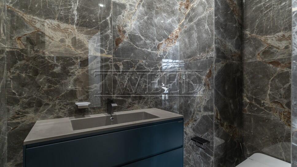 3-этажный коттедж 1 900 м² без отделки