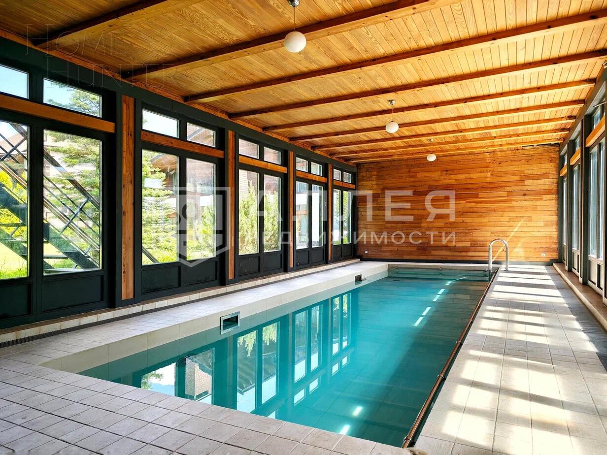 2-этажный коттедж 750 м² с отделкой