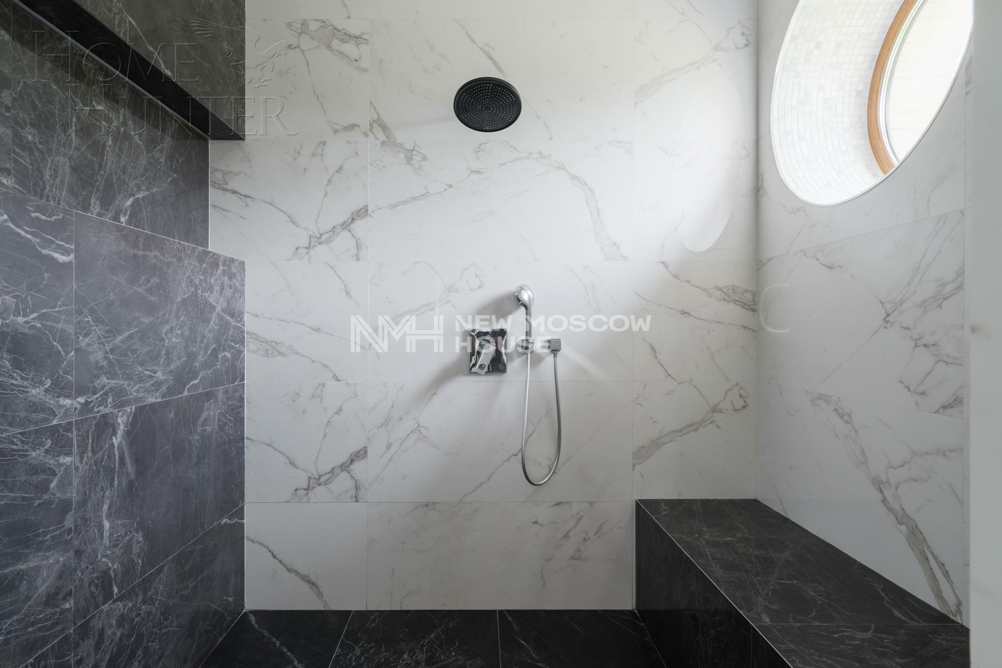 3-этажный коттедж 670.5 м² с отделкой