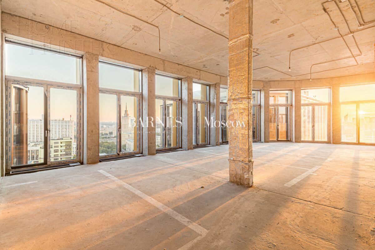 10-КОМН. ПЕНТХАУС БЕЗ ОТДЕЛКИ 847.2 М² НА 20 ЭТАЖЕ