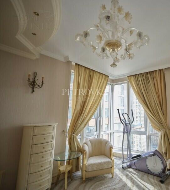 4-КОМН. КВАРТИРА С ОТДЕЛКОЙ 188 М² НА 18 ЭТАЖЕ