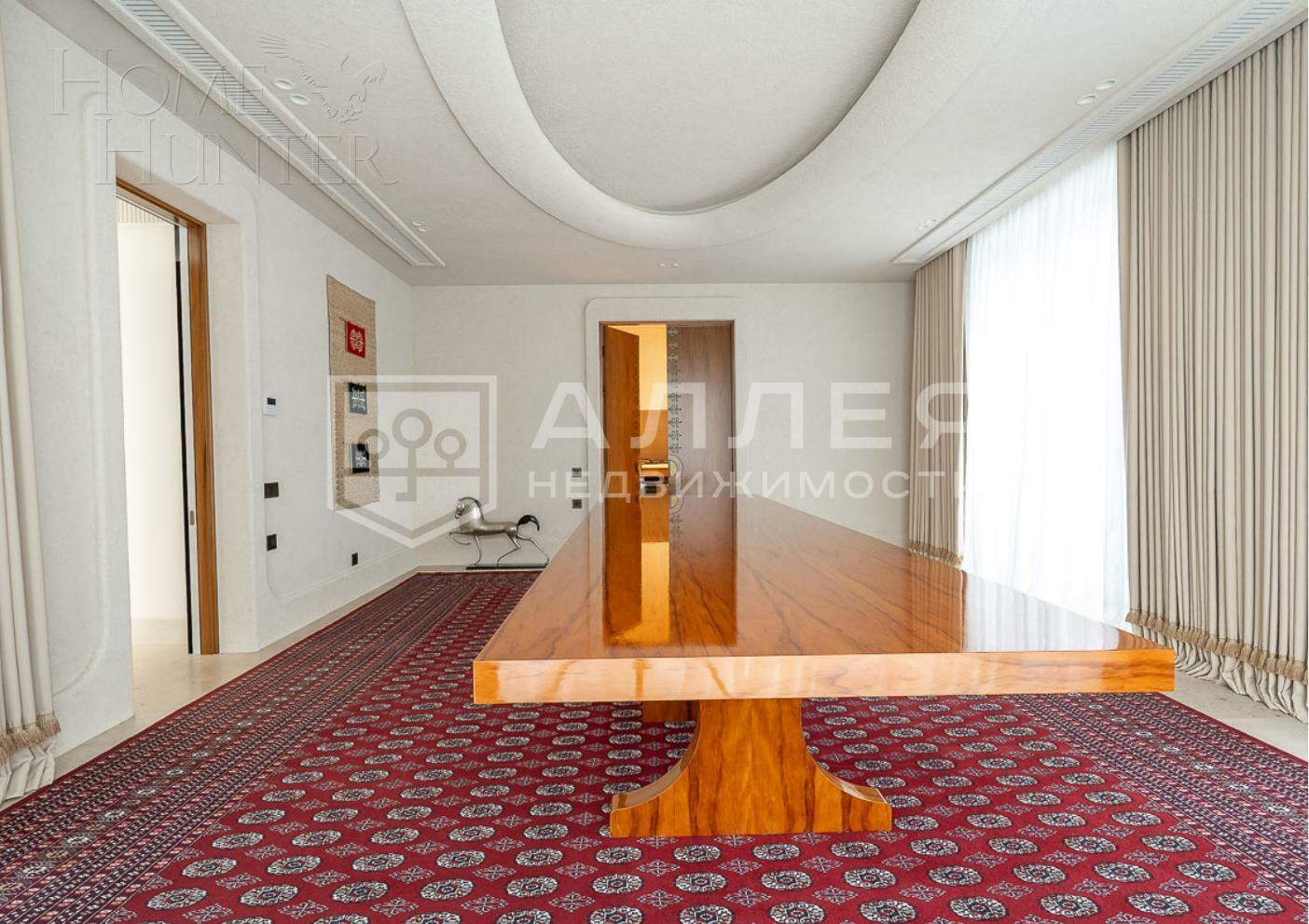3-этажный коттедж 1 000 м² с отделкой