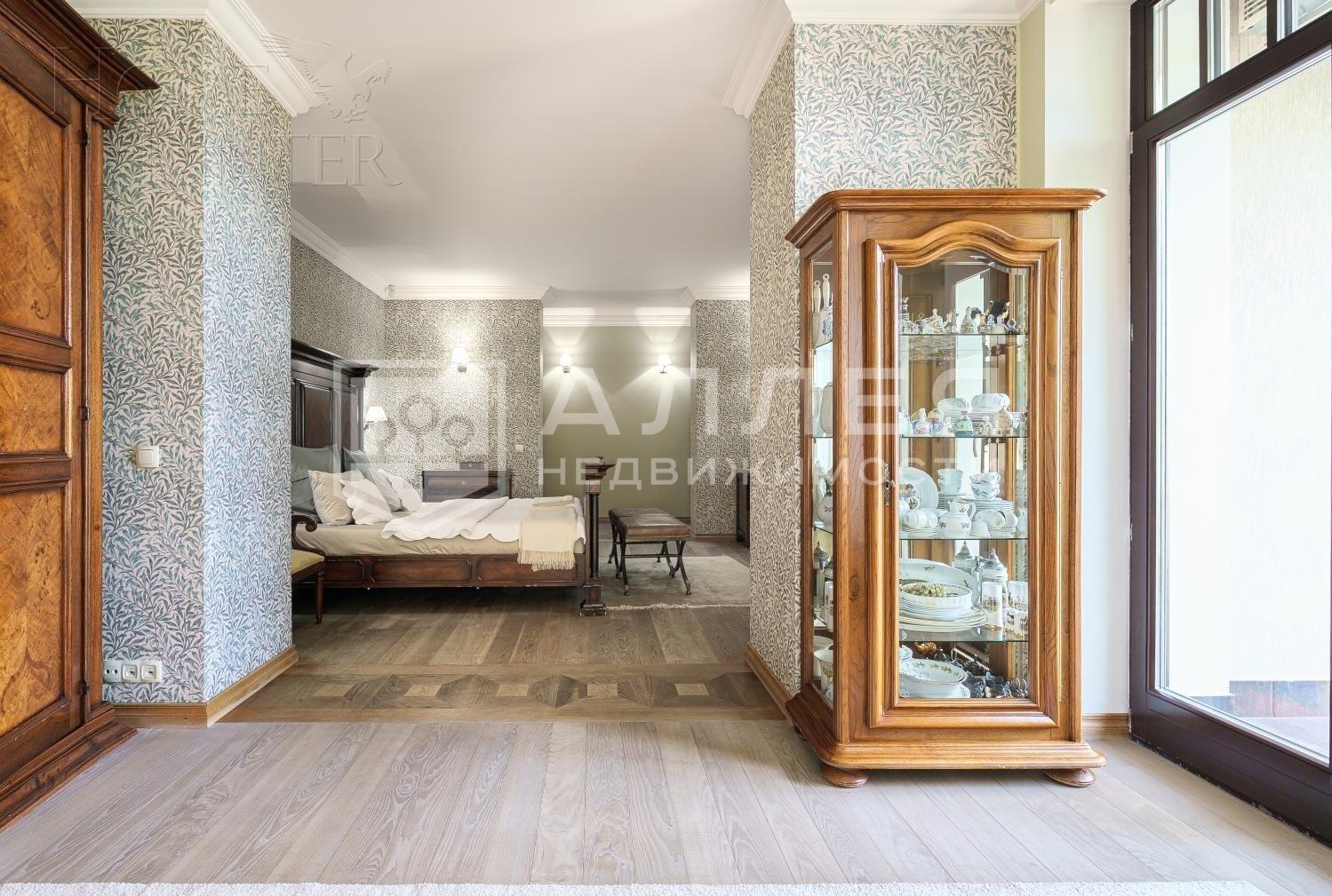 3-этажный коттедж 754.5 м² с отделкой