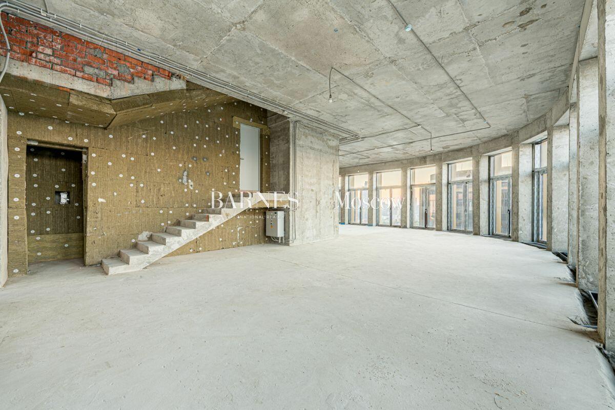 10-КОМН. ПЕНТХАУС БЕЗ ОТДЕЛКИ 847.2 М² НА 20 ЭТАЖЕ