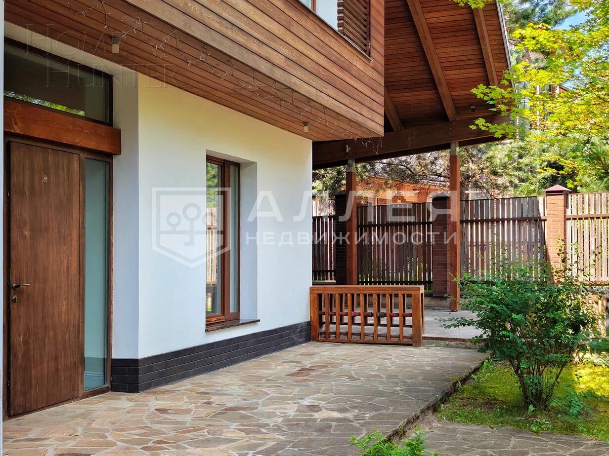 2-этажный коттедж 750 м² с отделкой