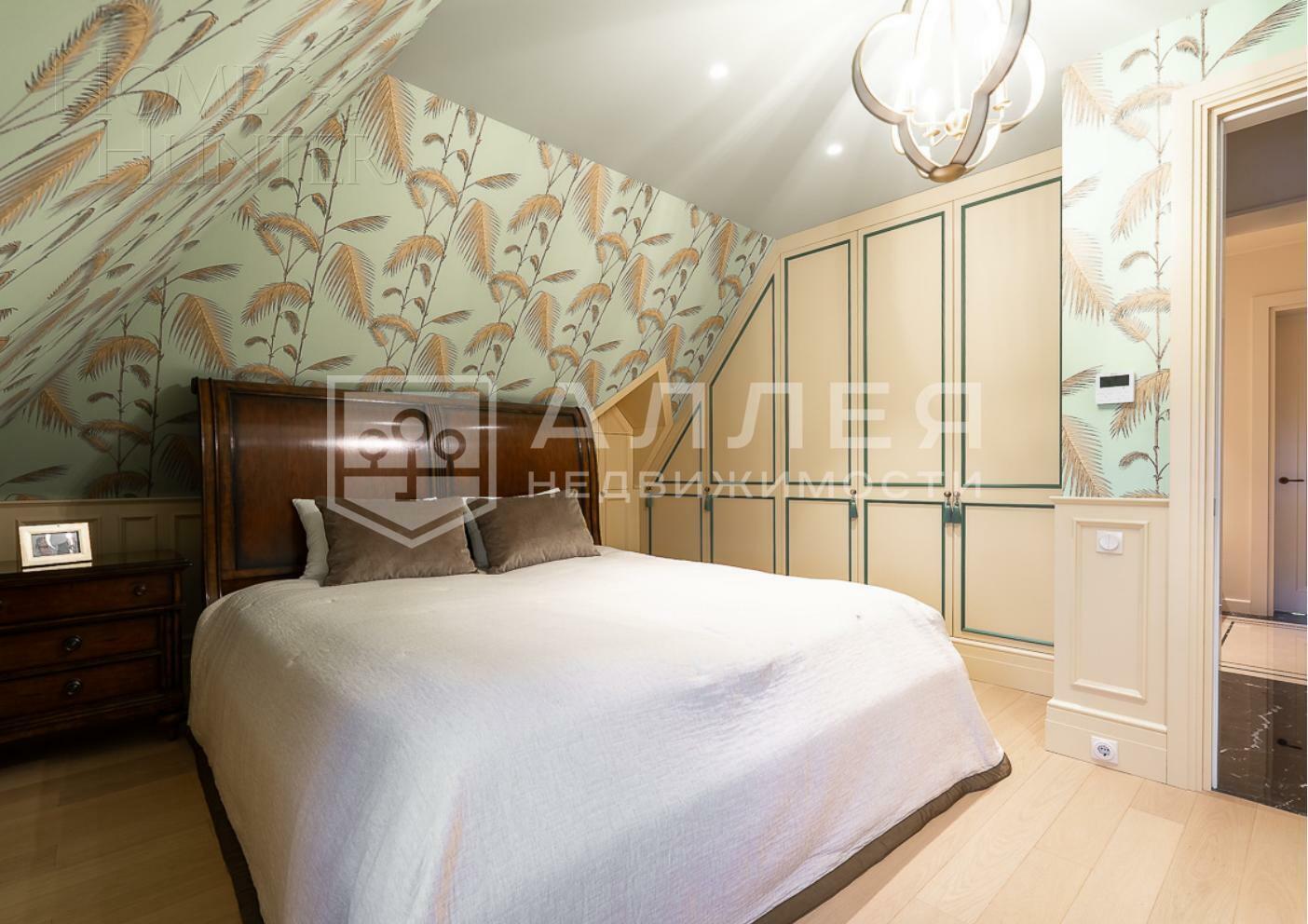 3-этажный коттедж 1 000 м² с отделкой