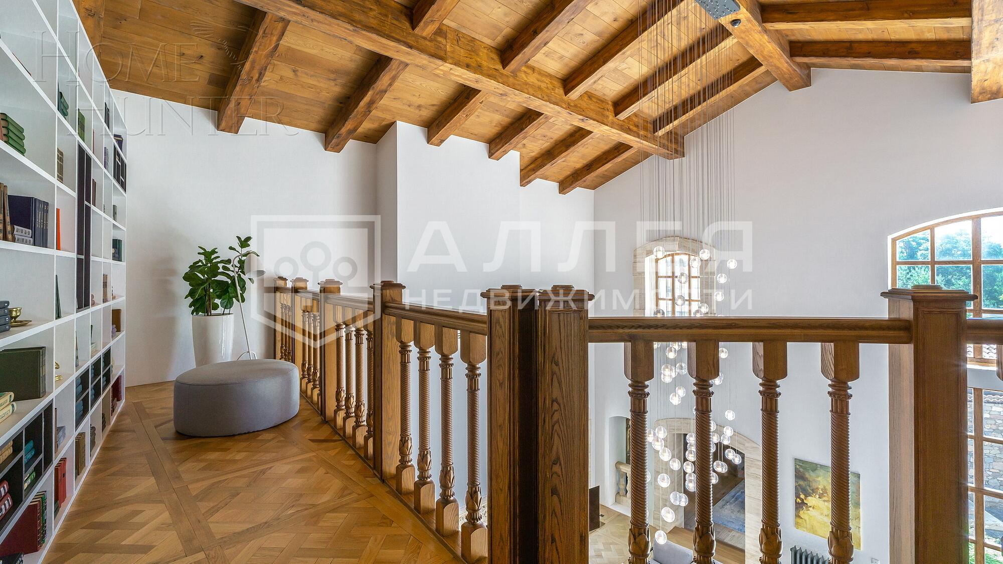 2-этажный коттедж 1 500 м² с отделкой