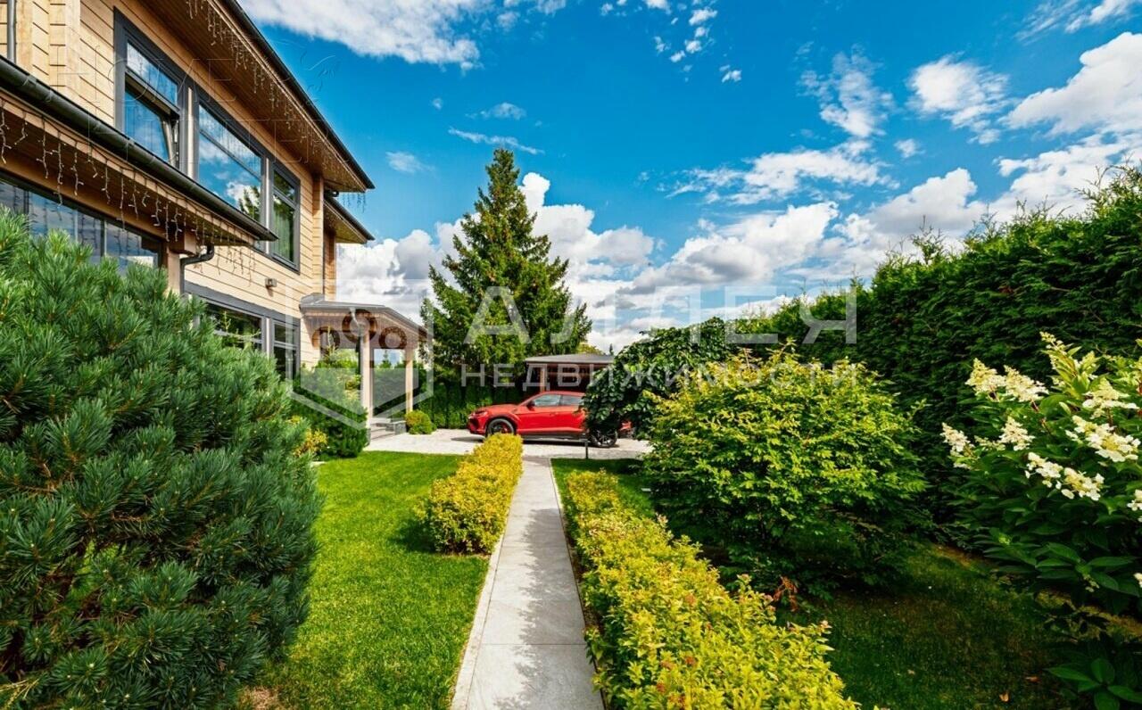 2-этажный коттедж 300 м² с отделкой
