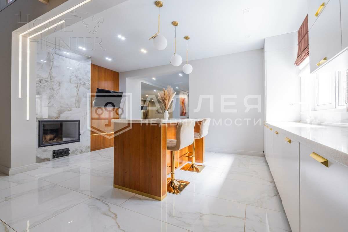 3-этажный коттедж 285 м² с отделкой