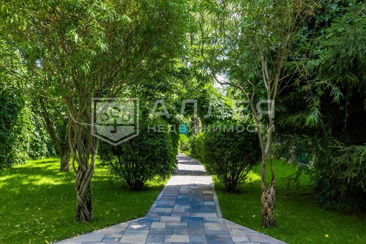 3-этажный коттедж 285 м² с отделкой