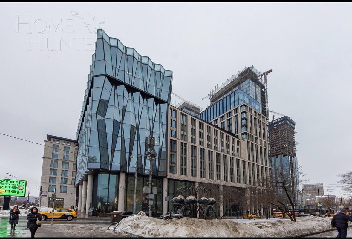 4-КОМН. КВАРТИРА С ОТДЕЛКОЙ 180 М² НА 15 ЭТАЖЕ